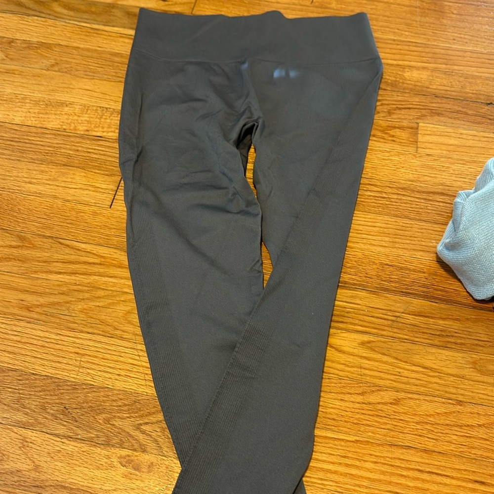 Set Active Leggings in Pebble